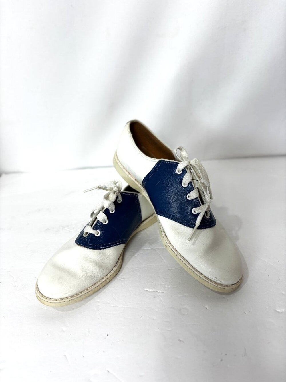 Vintage 60  – 70’s Biltrite Blue White Oxford Tie Shoe EUC Size 8 N